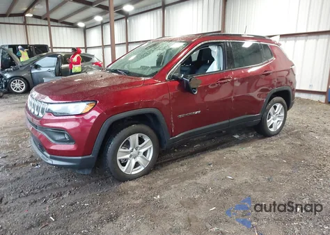 2022 Jeep Compass Latitude 4X4 из США, поврежденный, VIN 3C4NJDBBXNT158865